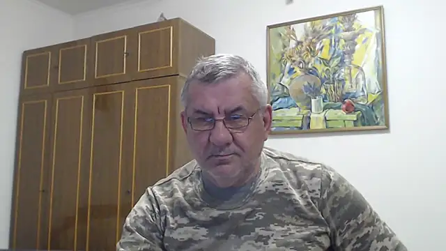 Онлайн чат XXX machomale3