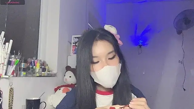 Živý XXX chat Tieu-May