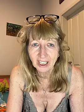 Webkamerová show MatureKim