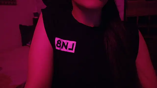 MidnightFlame's Live XXX Chat