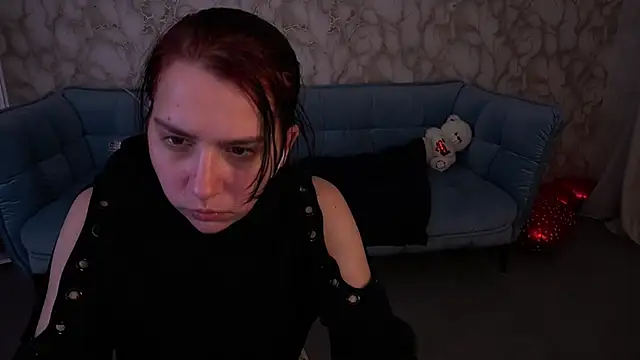 LiviaShy: απευθείας συνομιλία ΧΧΧ