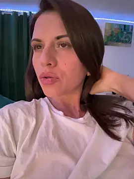 ScarlettNoirr's Live XXX Chat