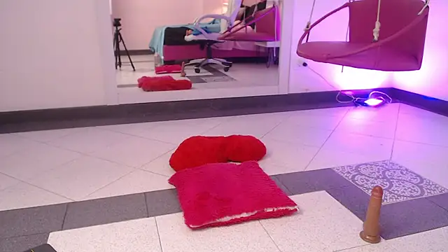 Suzy1_ élő XXX-chatje