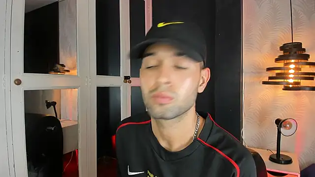 Ian_Valenti – Live XXX-chat