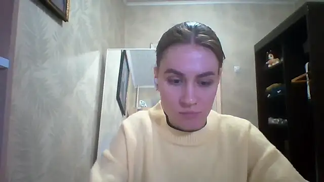 ElenoreHolguin's Live XXX Chat