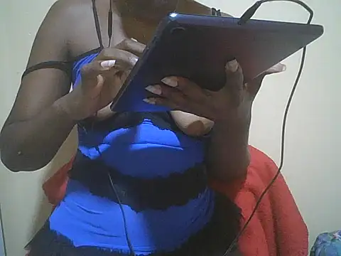 Lunateddy Chat XXX live