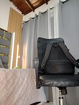 Pertunjukan Kamera Web Oliver_bigblack_cock