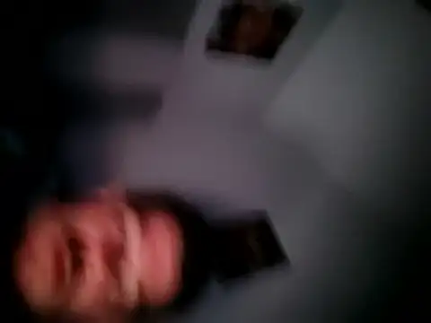 Alex18079u Show in webcam