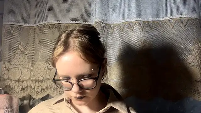 KrystenHoye Webcam Show