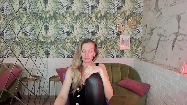 XXX chat uživo modela NancyGrace