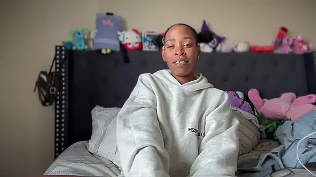 Cum2Charm's Webcam Show