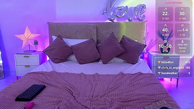 Jules_night Show Webcam