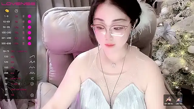 Monica-666888- 即時 XXX 聊天