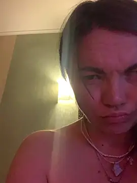 ElizavetaCream Show in webcam