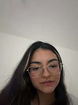 Cat2525: διαδικτυακό σόου στην κάμερα