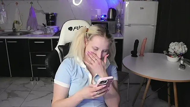 Chatroom XXX en direct de MertyXX