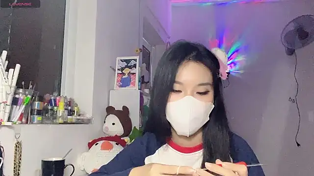 Tieu-May Live XXX-Chat