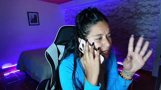 Chat +18 de Camila_IRoose ao vivo