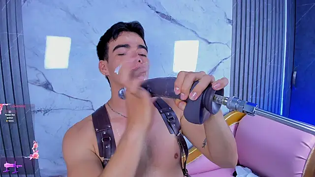 Alejandro_karter18 ওয়েবক্যাম শো