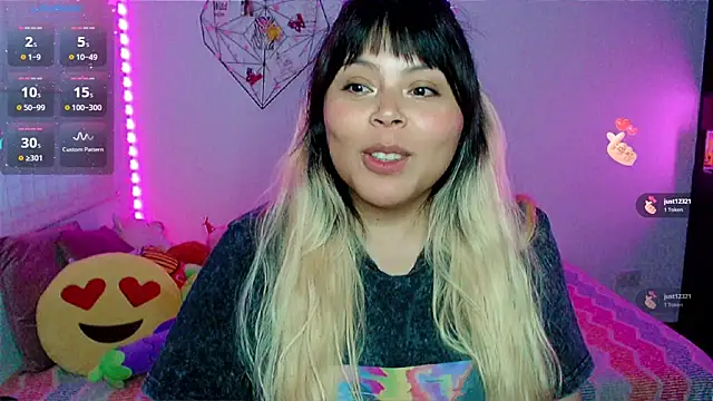 EllieMoonX 现场XXX聊天