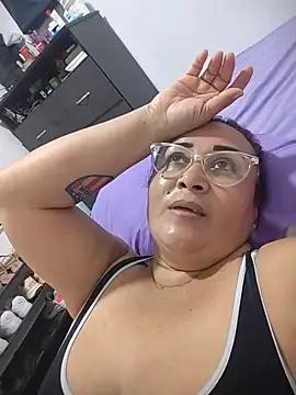 Nini_Love_ Chat XXX live