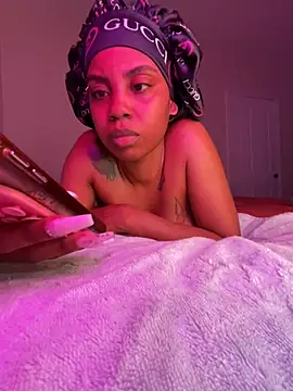 TheRealOshunQueen's Webcam Show