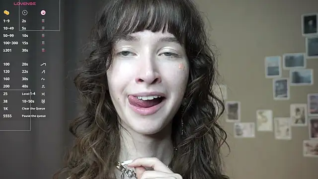 DellaLeck's Live XXX Chat