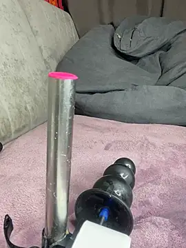 Lola_Hale élő XXX-chatje