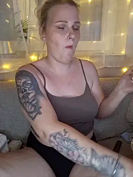 Pertunjukan Kamera Web Nini_beab