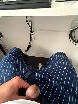 awesomemilkss – webcam-show