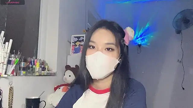 Tieu-May Chat XXX live