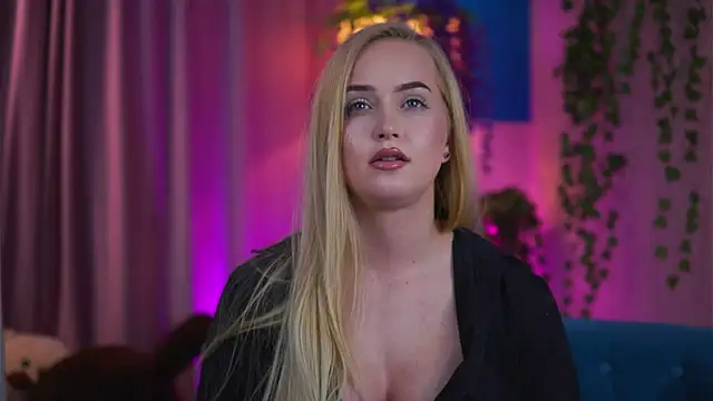 Chatroom XXX en direct de ElyssawetXX