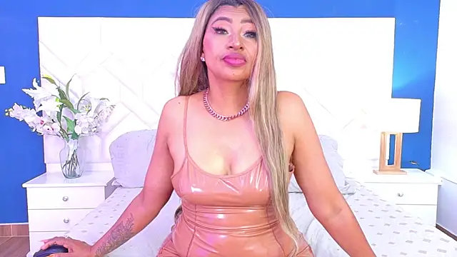 Chatroom XXX en direct de Kiara_Parker_