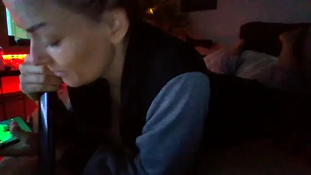 shyhornymommy – Live XXX-chat