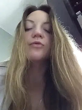 KattyLuuu Live XXX-chat