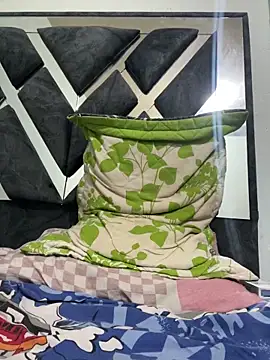 Andy12912 live XXX chat