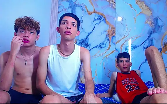 Desire_Boys1 Show Webcam