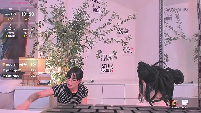 mira0_0 Pertunjukan Webcam