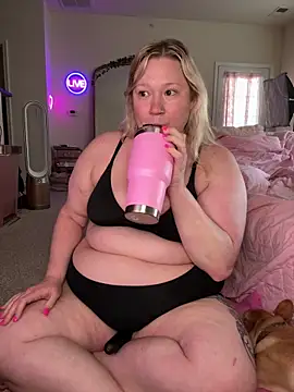 PiggyRose: вебкам-шоу