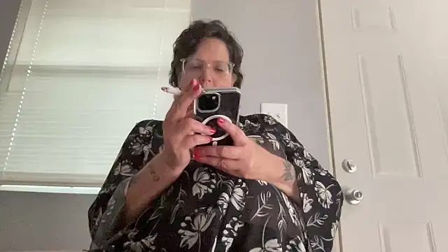 Ndecentproposal's Live XXX Chat