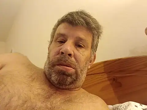 stud2512 élő XXX-chatje