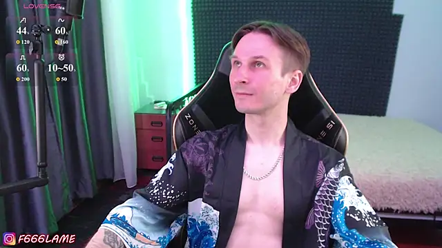 Webkamerová show F666LAME