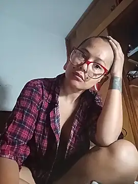 xblackstarX1 Chat XXX in diretta