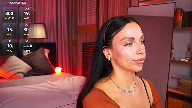 LunaNight Show Webcam