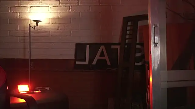 AlphaMasterXxx – webcam-show