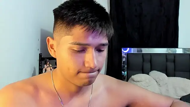 Show modela mateo-Esposito na web-kameri