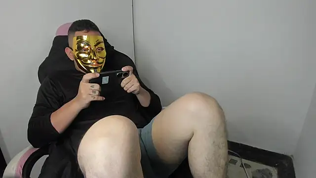 Show modela anubis-10 na web-kameri