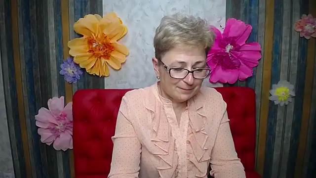 EmiliaGreeのウェブカメラショー