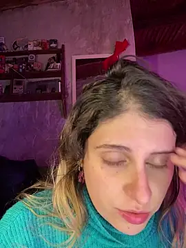 FlorBich Adlı Modelin Canlı XXX Sohbeti