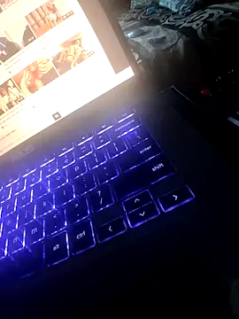 bigboytoy912's Live XXX Chat